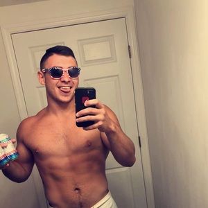 Meet your Posher, Hunter